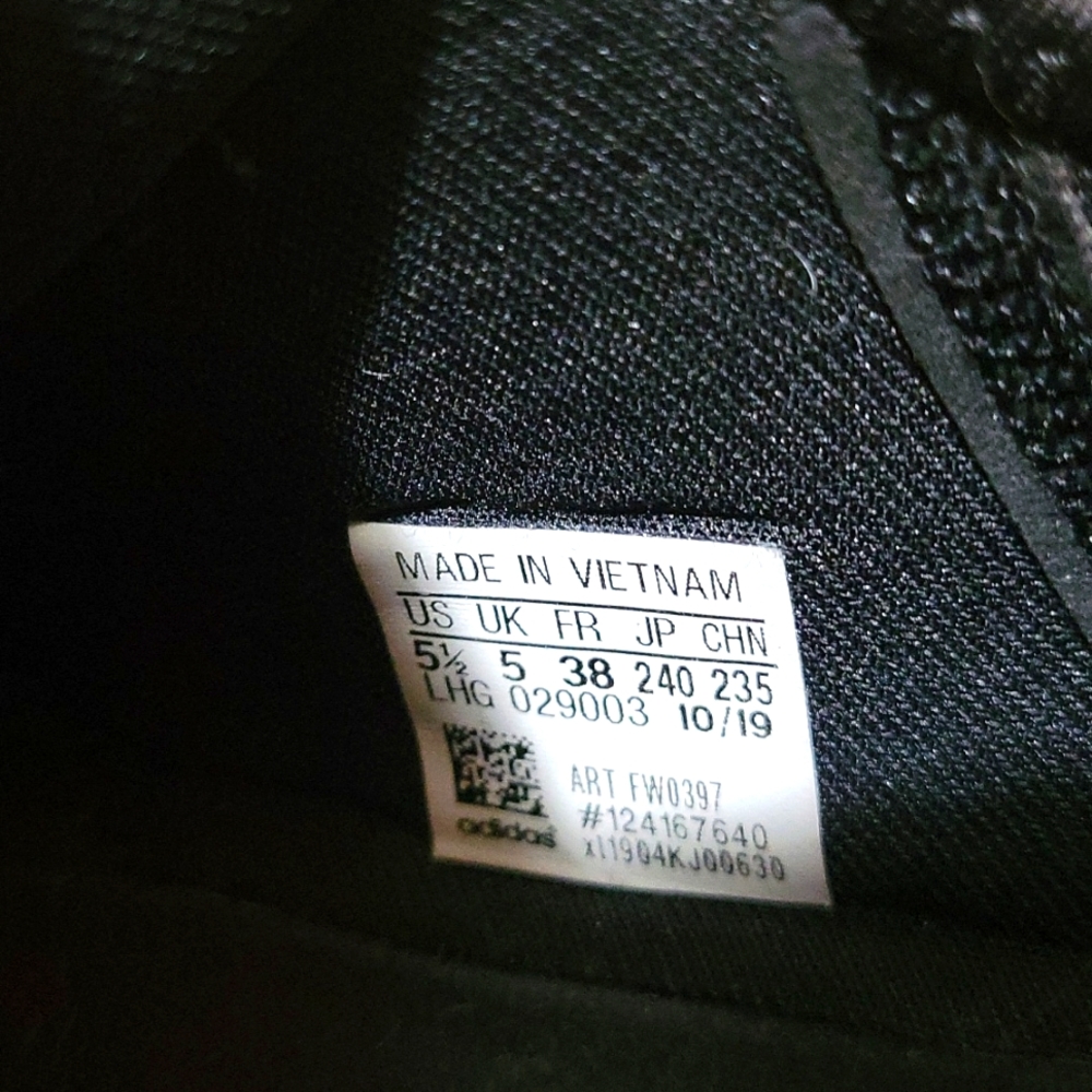 Adidas NMD R1 - Picture 2 of 4
